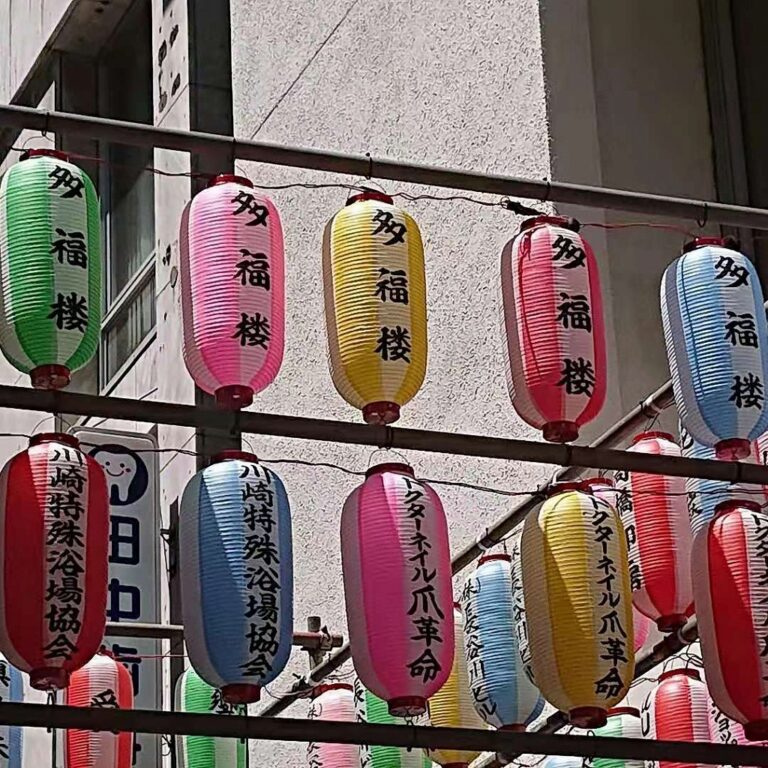 多福楼のお盆提灯